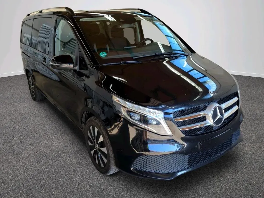 Mercedes-Benz V 220