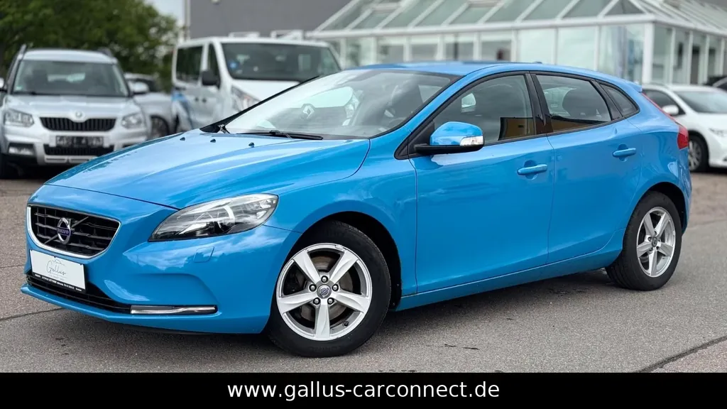 Volvo V40
