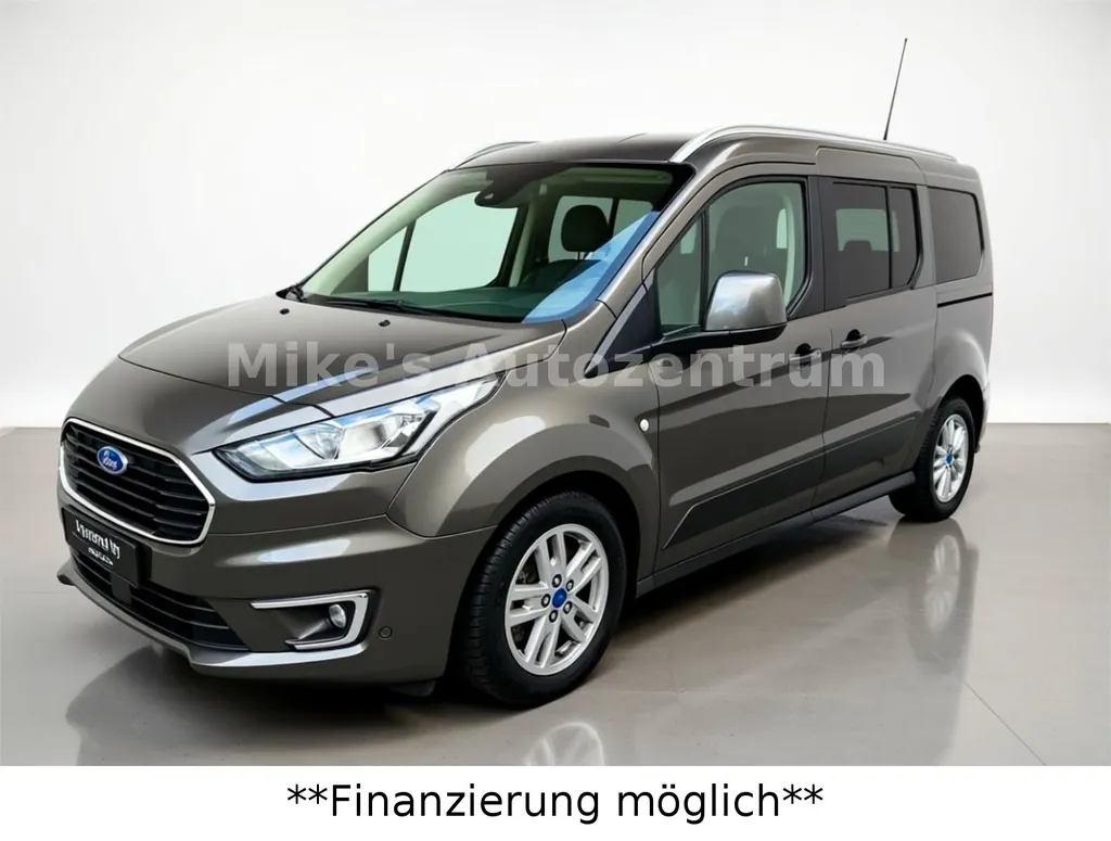 Ford Grand Tourneo