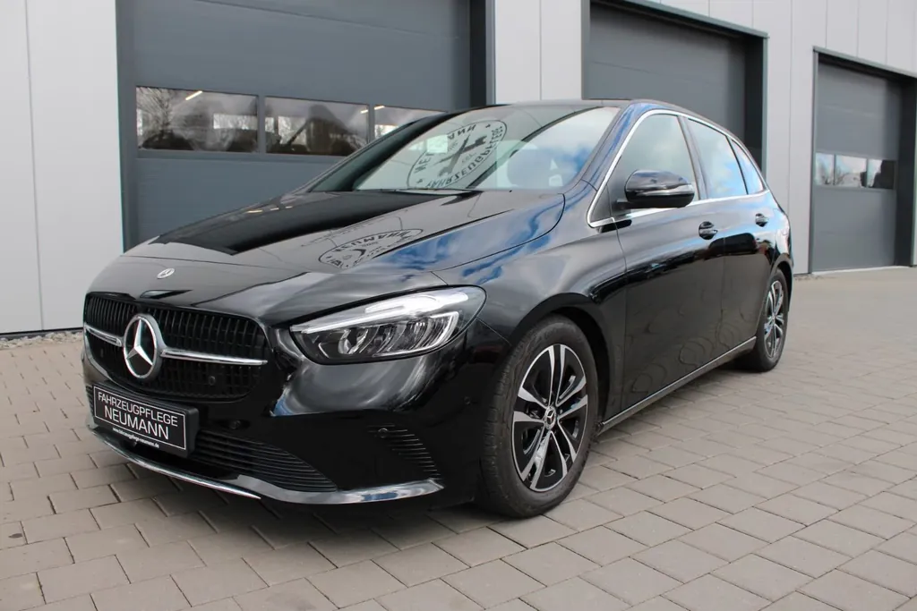Mercedes-Benz B 200