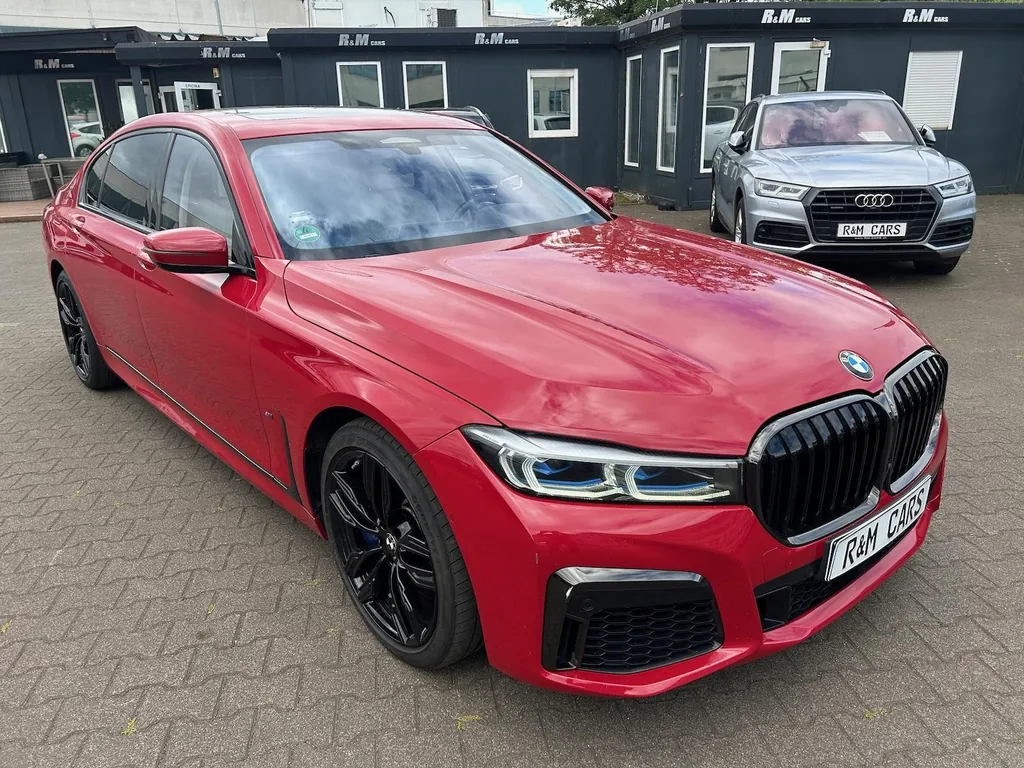 BMW M760