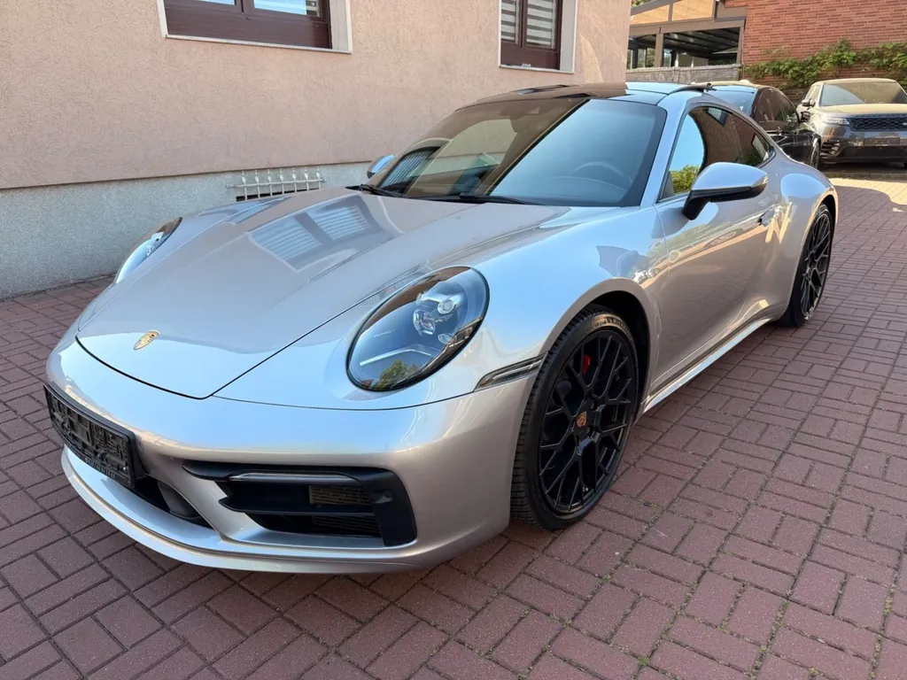 Porsche 992