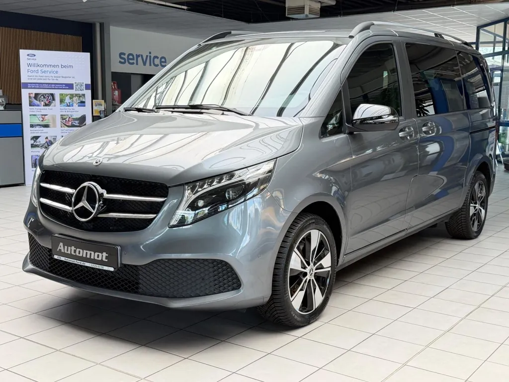 Mercedes-Benz V 220