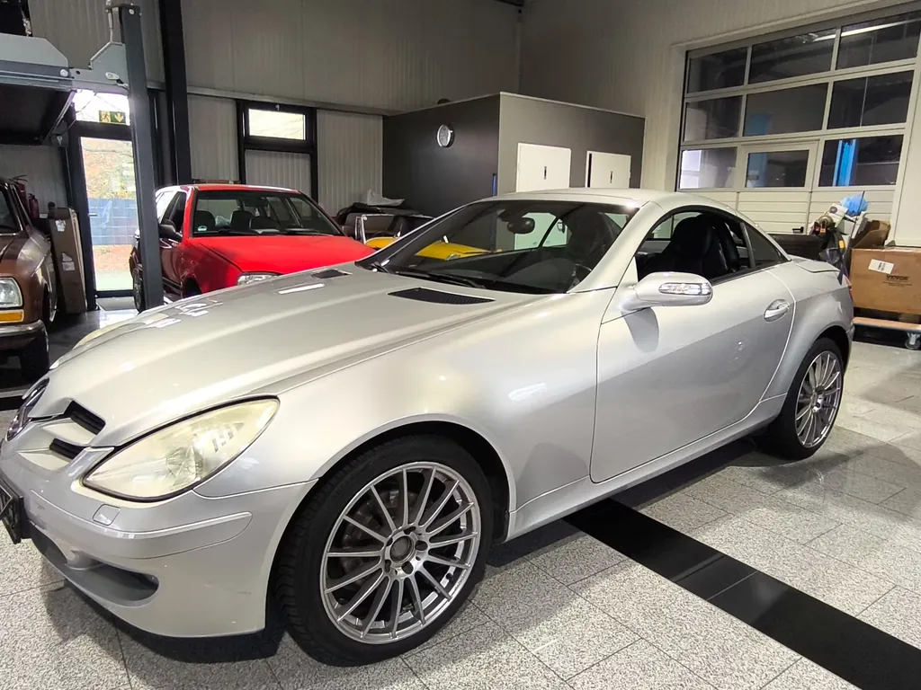 Mercedes-Benz SLK 200