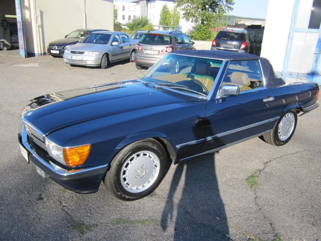 Mercedes-Benz SL 560