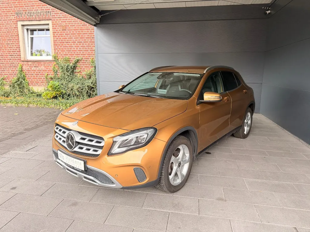 Mercedes-Benz GLA 180