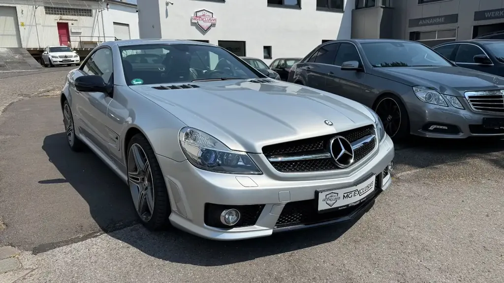 Mercedes-Benz SL 63 AMG