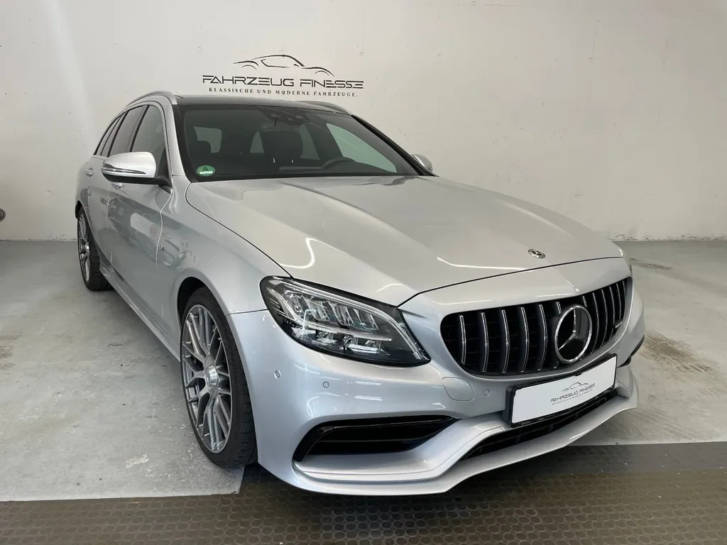 Mercedes-Benz C 63 AMG