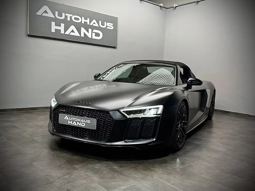 Audi R8