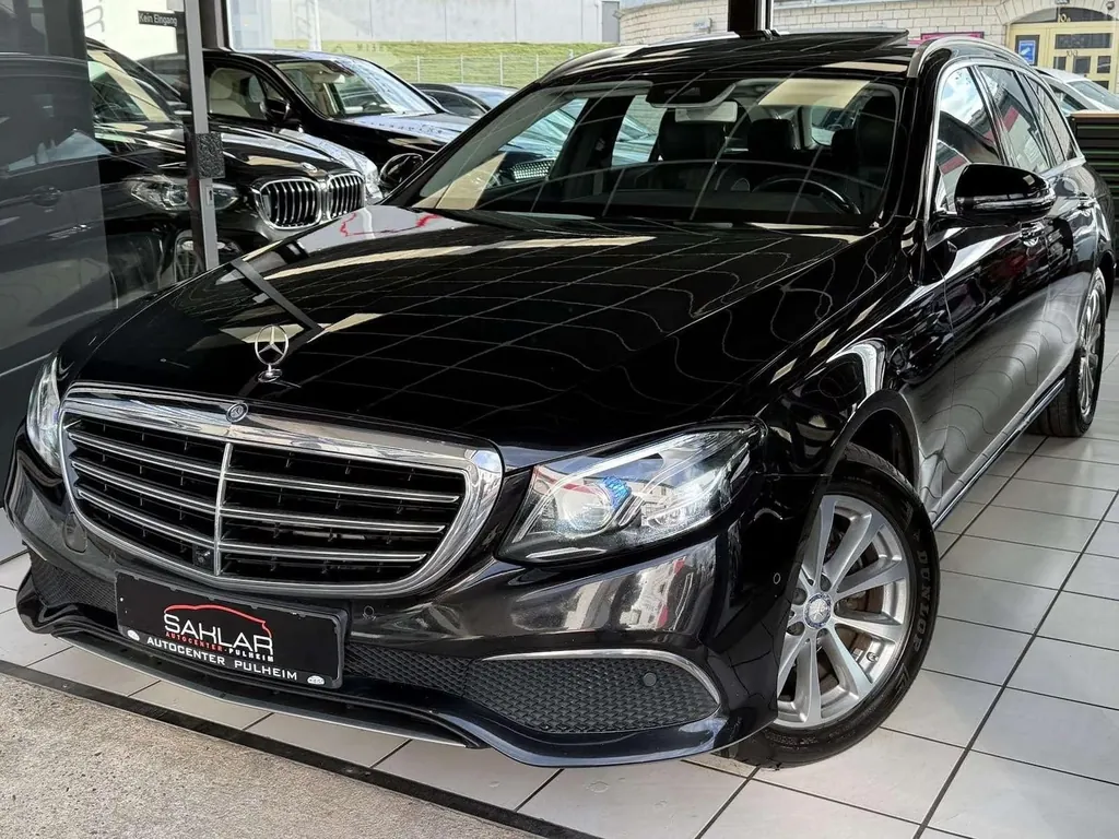 Mercedes-Benz E 220