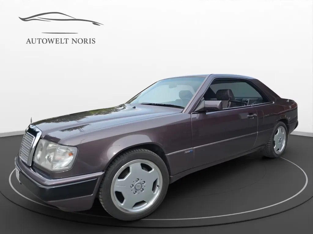 Mercedes-Benz CE 300
