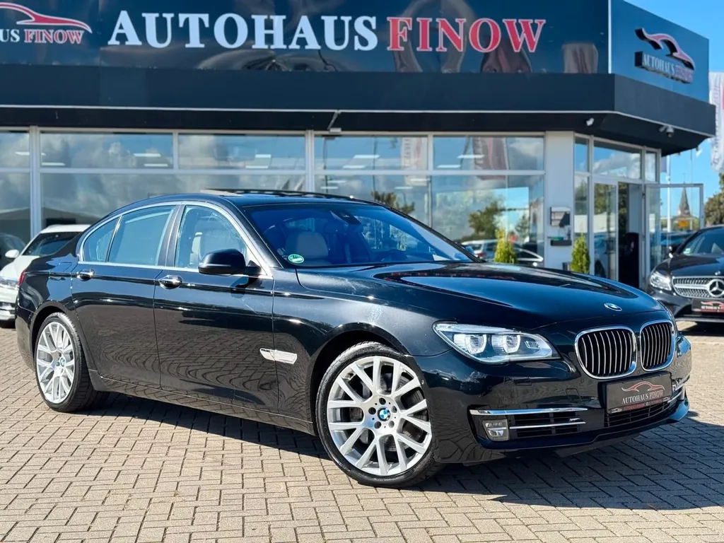 BMW 750