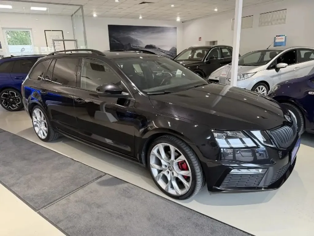 Skoda Octavia 2.0 TDI DPF RS Top gepflegt Reduziert !