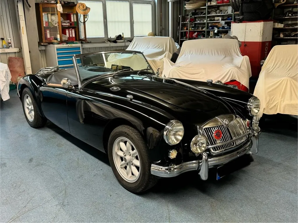 MG MGA