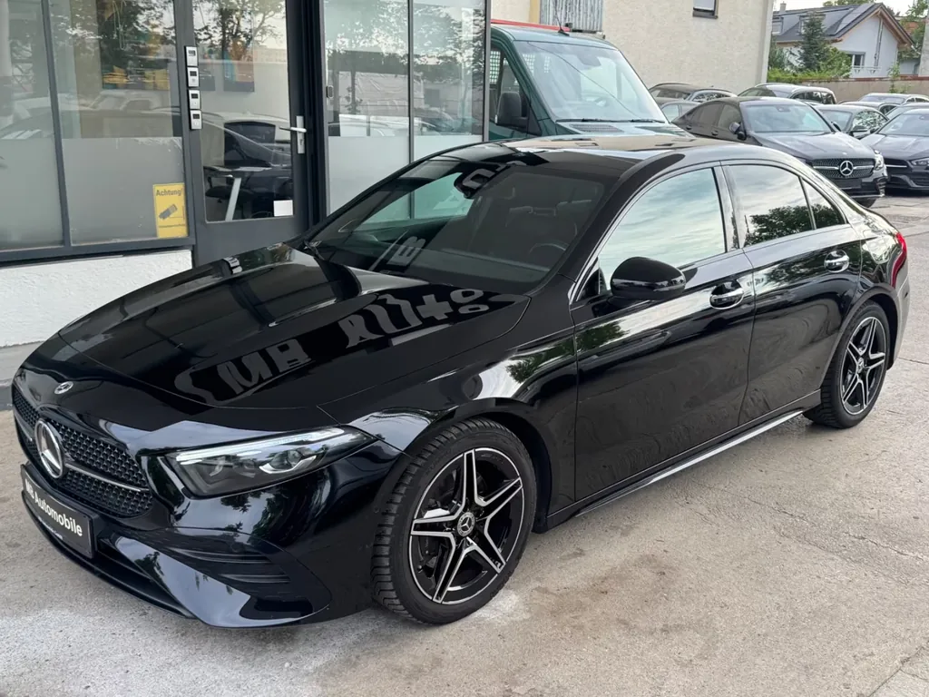 Mercedes-Benz A 220