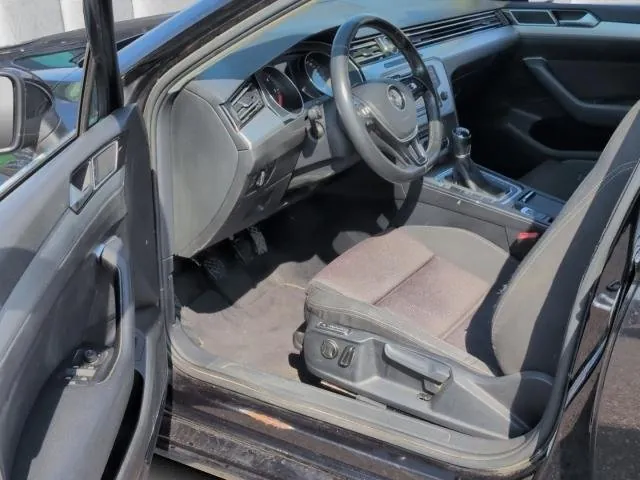 VW Passat Variant