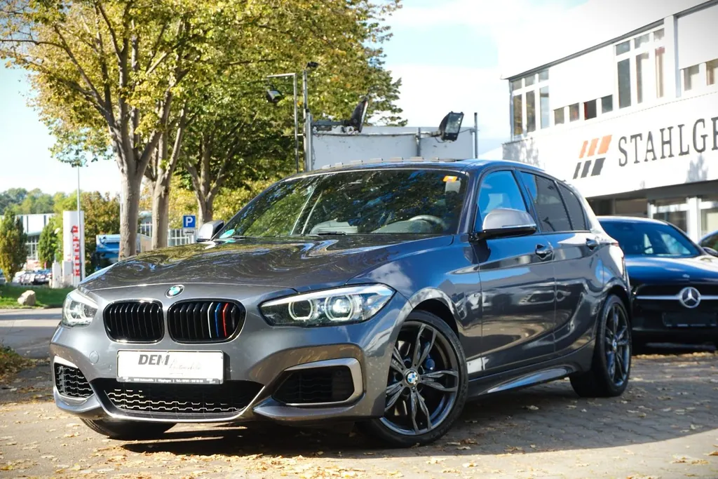 BMW M140i