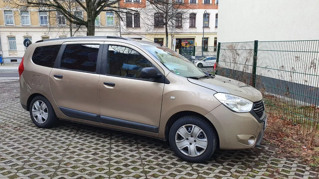 Dacia Lodgy