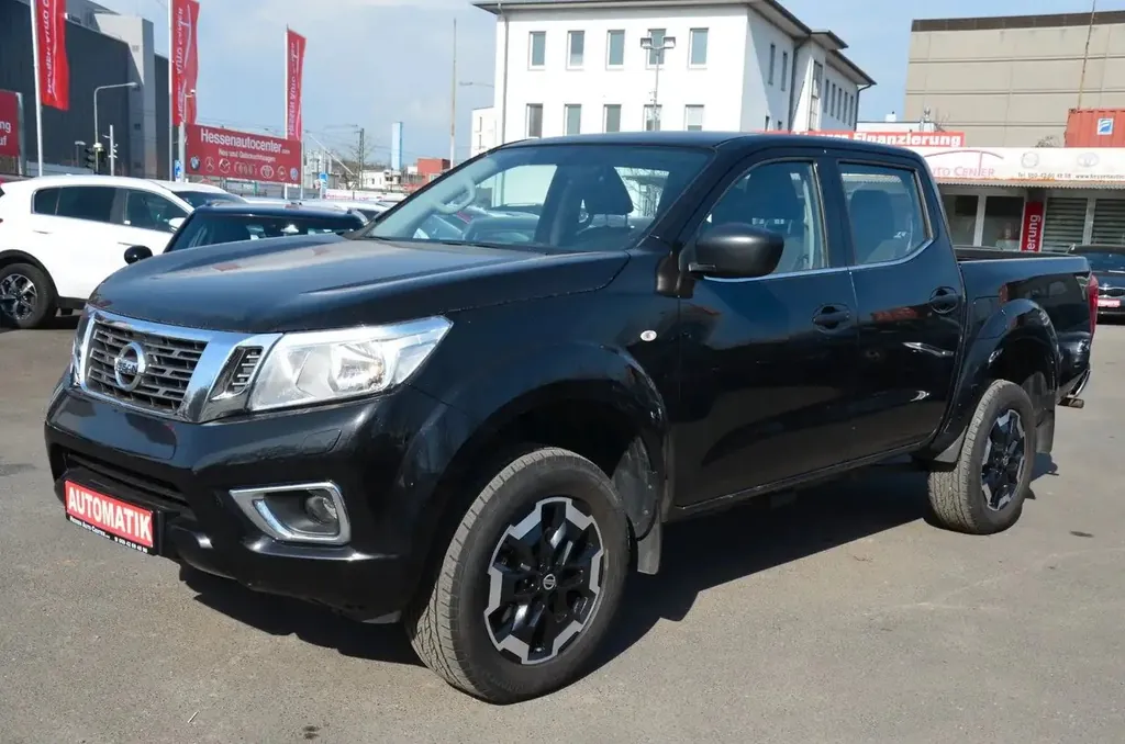 Nissan Navara NP300*-D*DoKa*AHK*AUTO*TEMPO*NAVI*TÜV