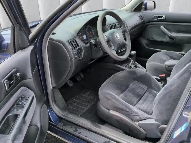 VW Golf