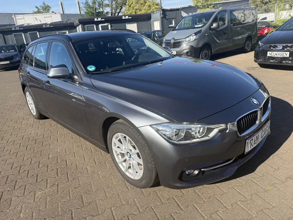 BMW 320