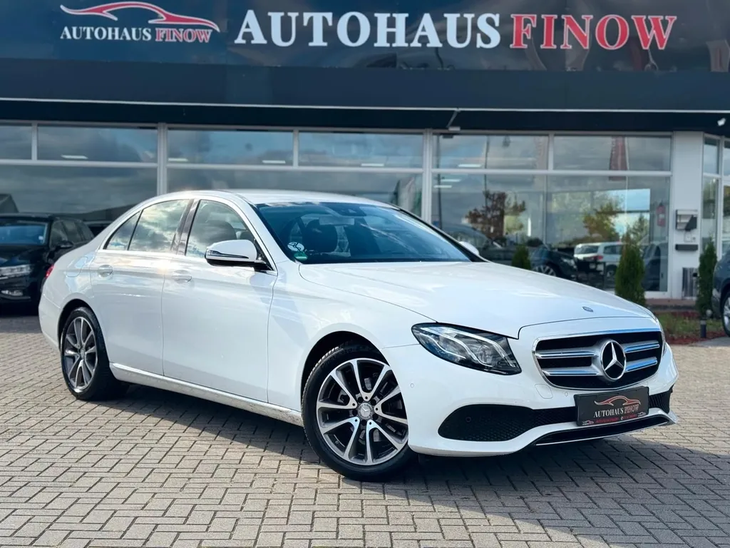 Mercedes-Benz E 200