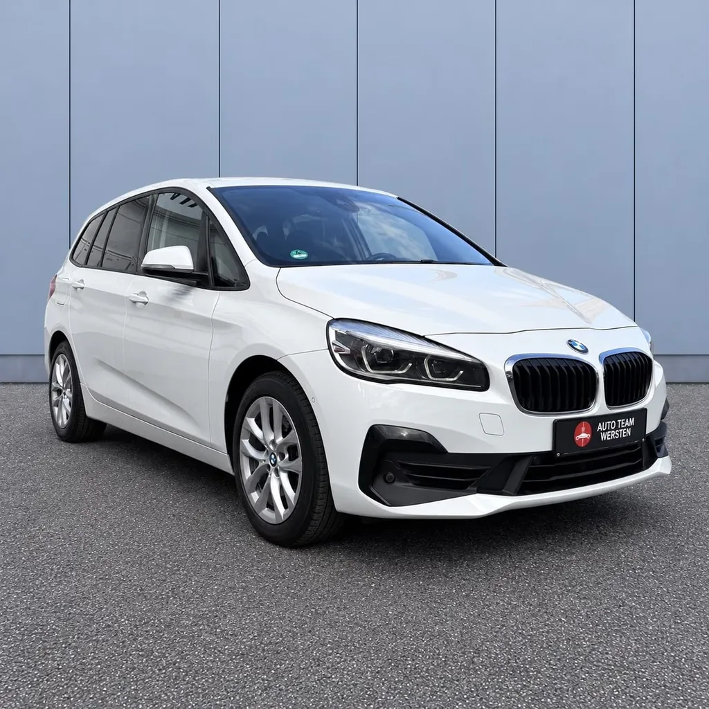 BMW 218