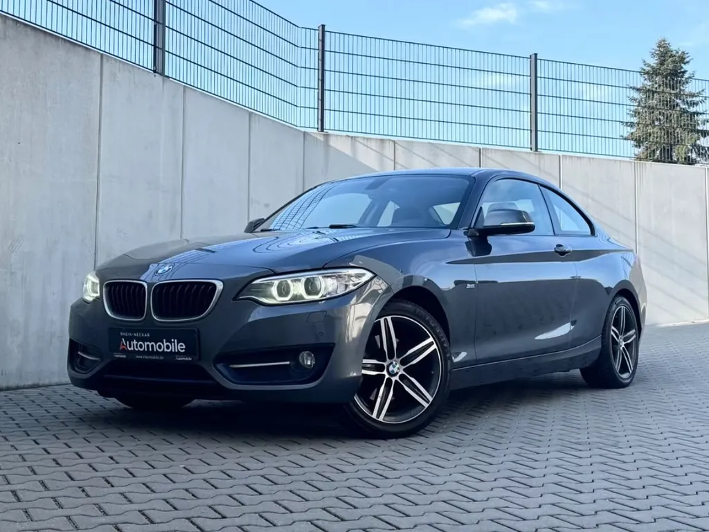 BMW 220