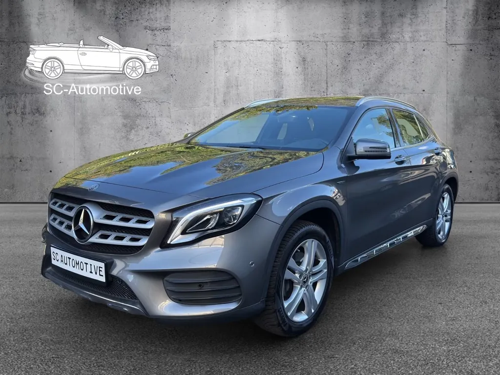 Mercedes-Benz GLA 220