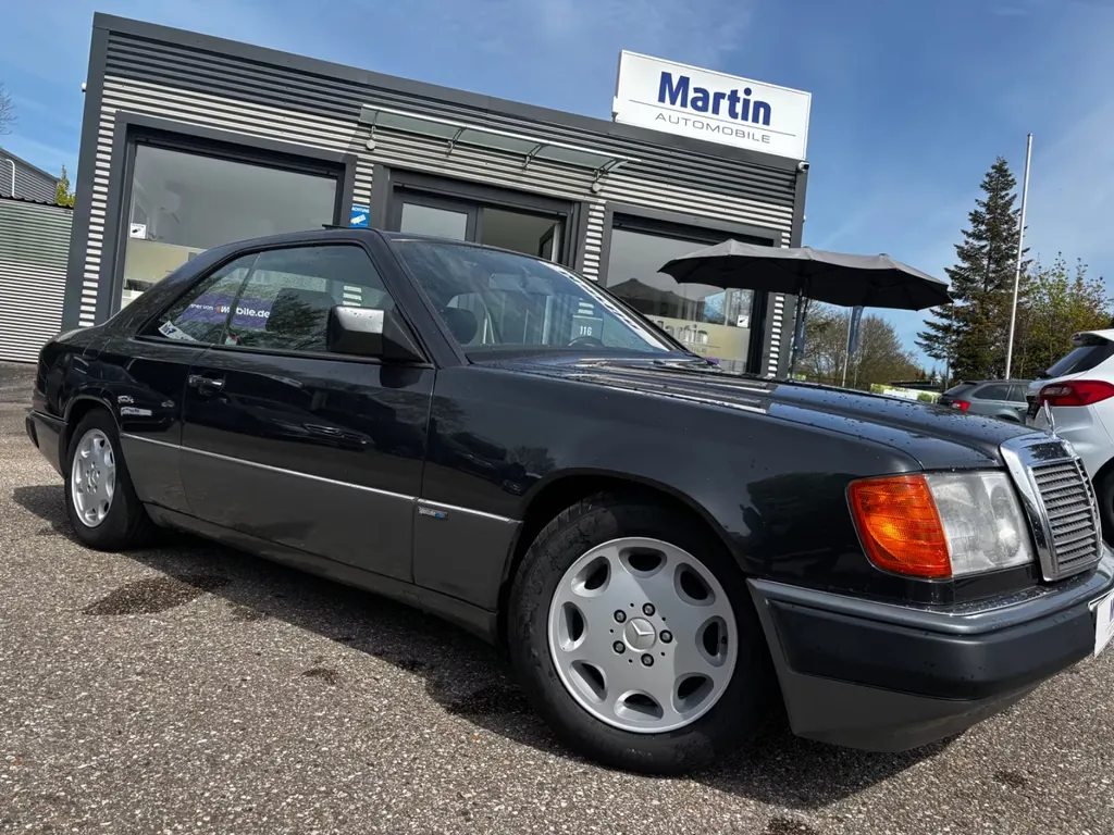 Mercedes-Benz CE 300