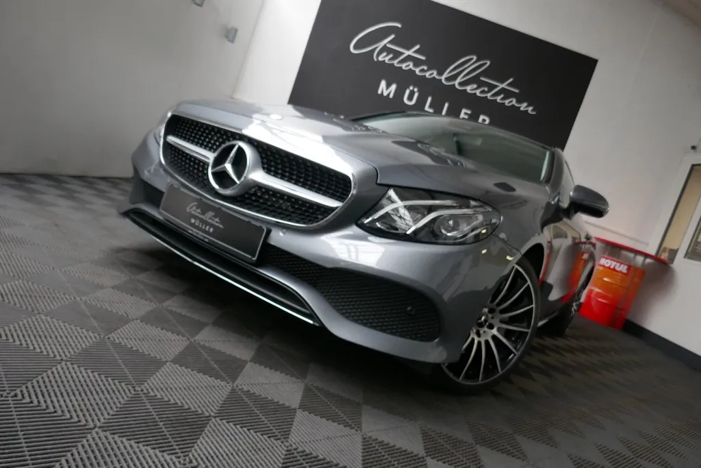 Mercedes-Benz E 300
