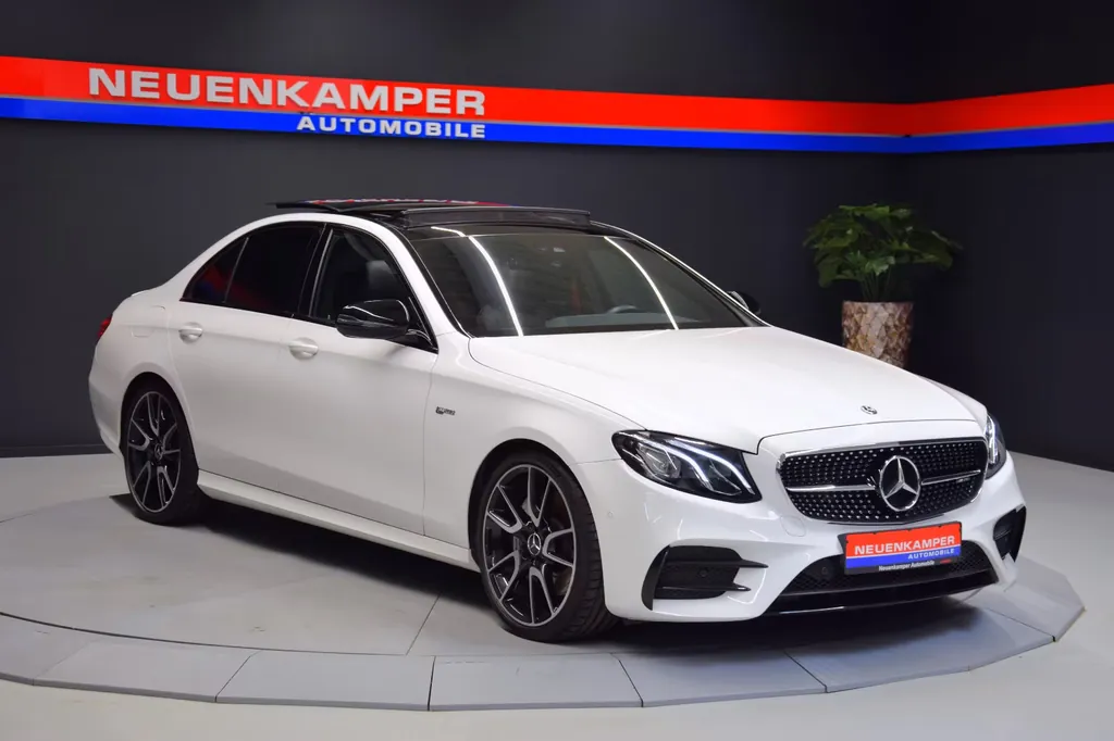 Mercedes-Benz E 43 AMG
