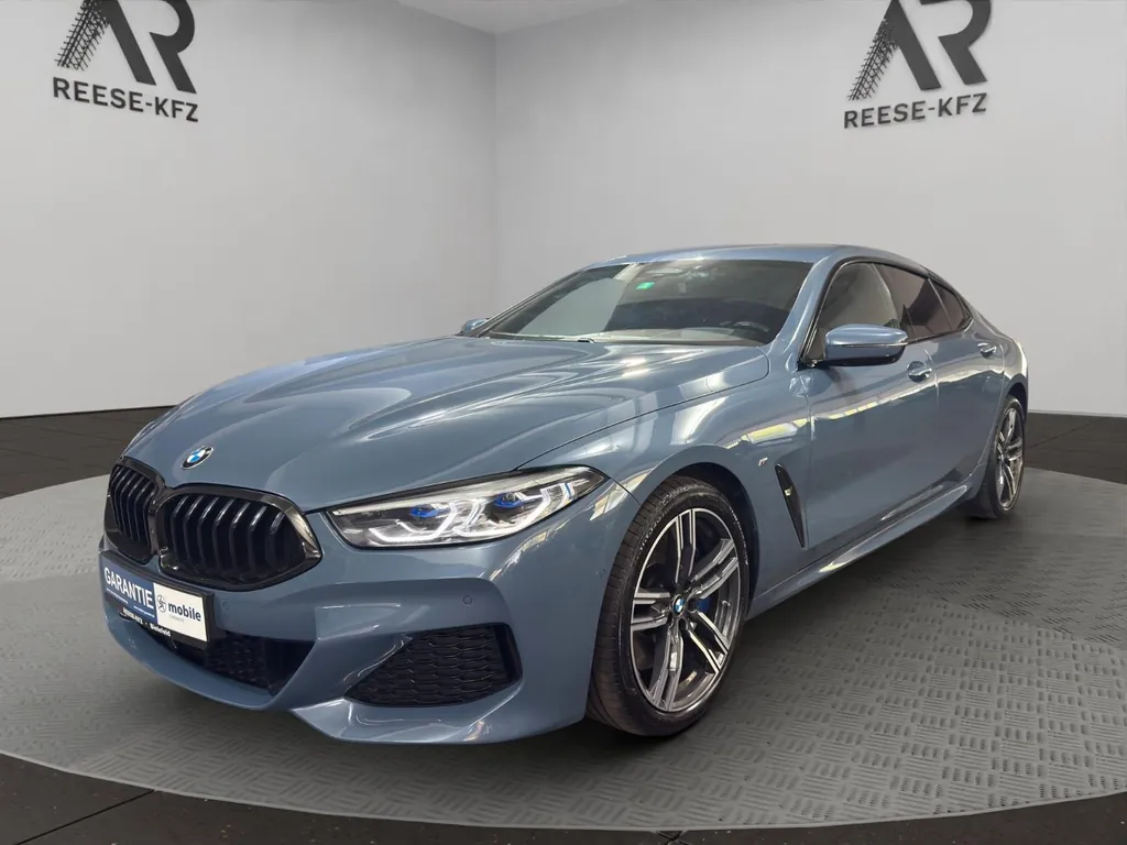 BMW 840