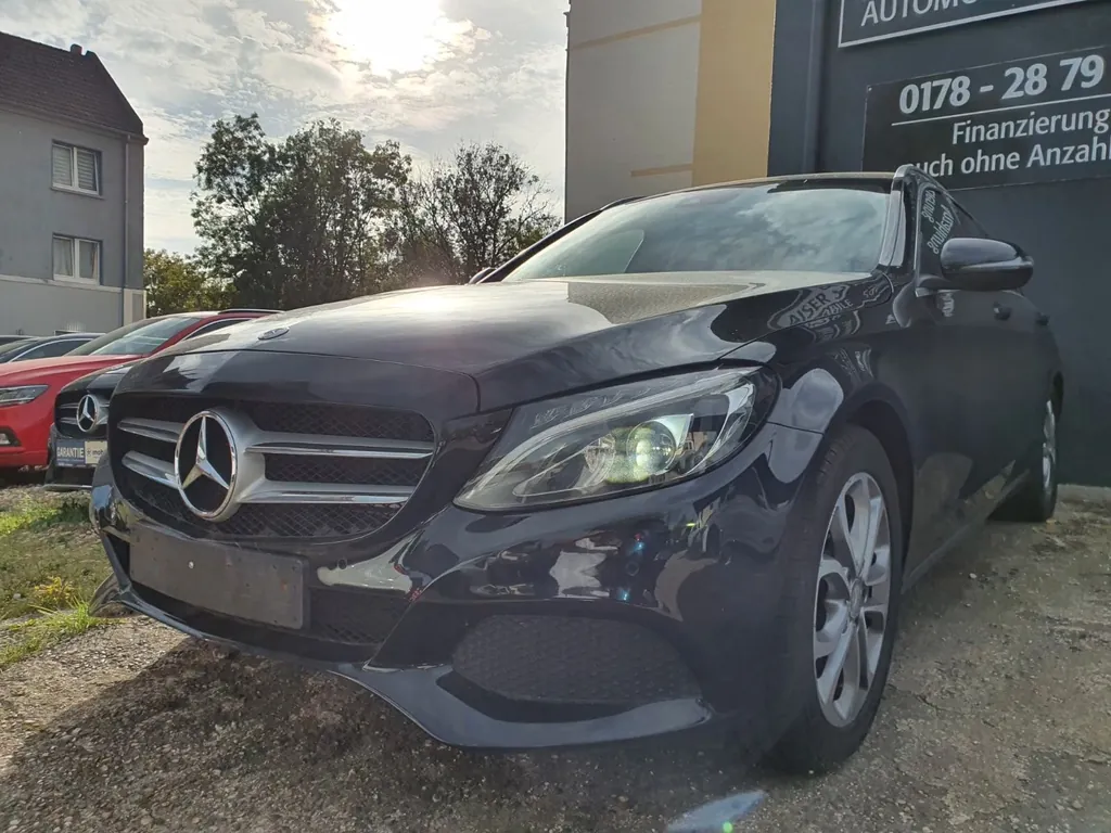 Mercedes-Benz C 220