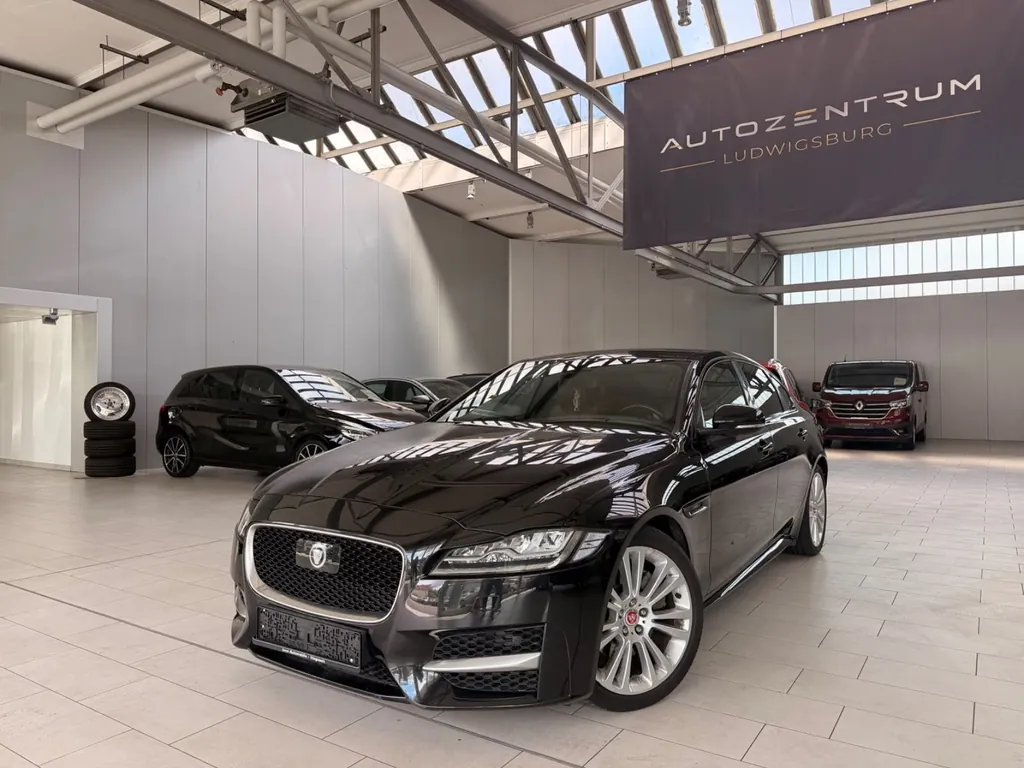 Jaguar XF