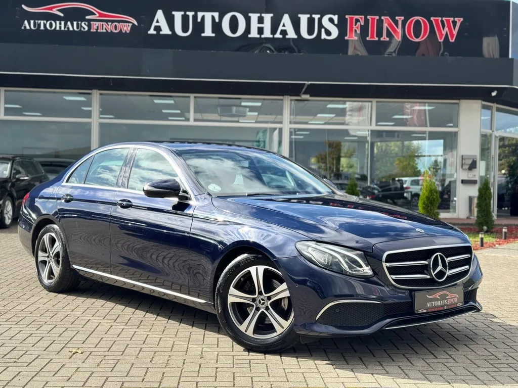 Mercedes-Benz E 220