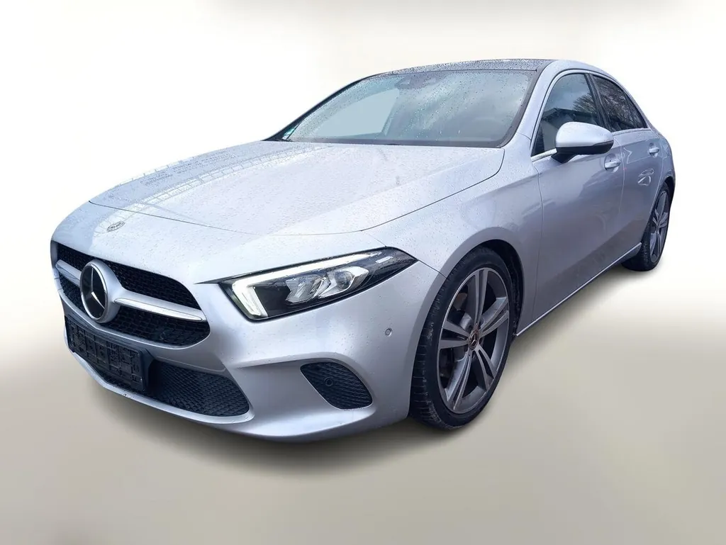 Mercedes-Benz A 220