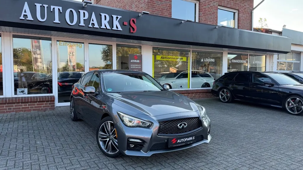 Infiniti Q50