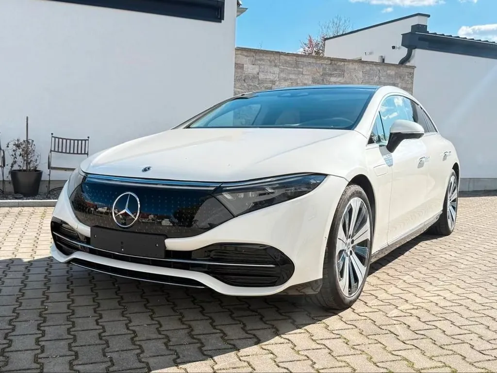 Mercedes-Benz EQS