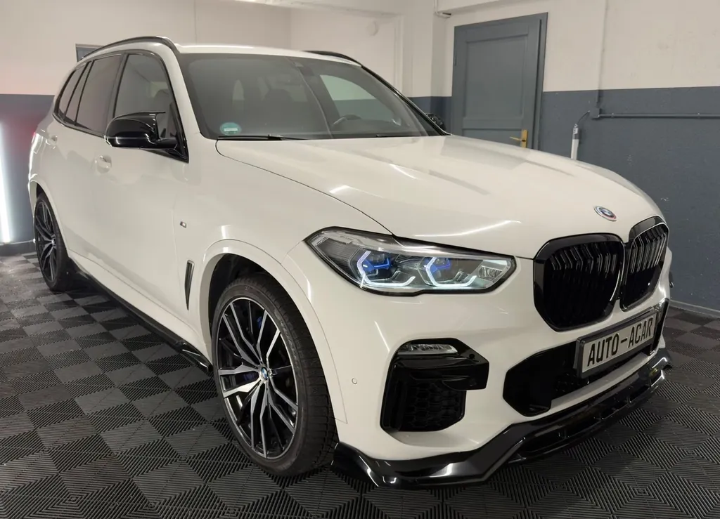 BMW X5 M50