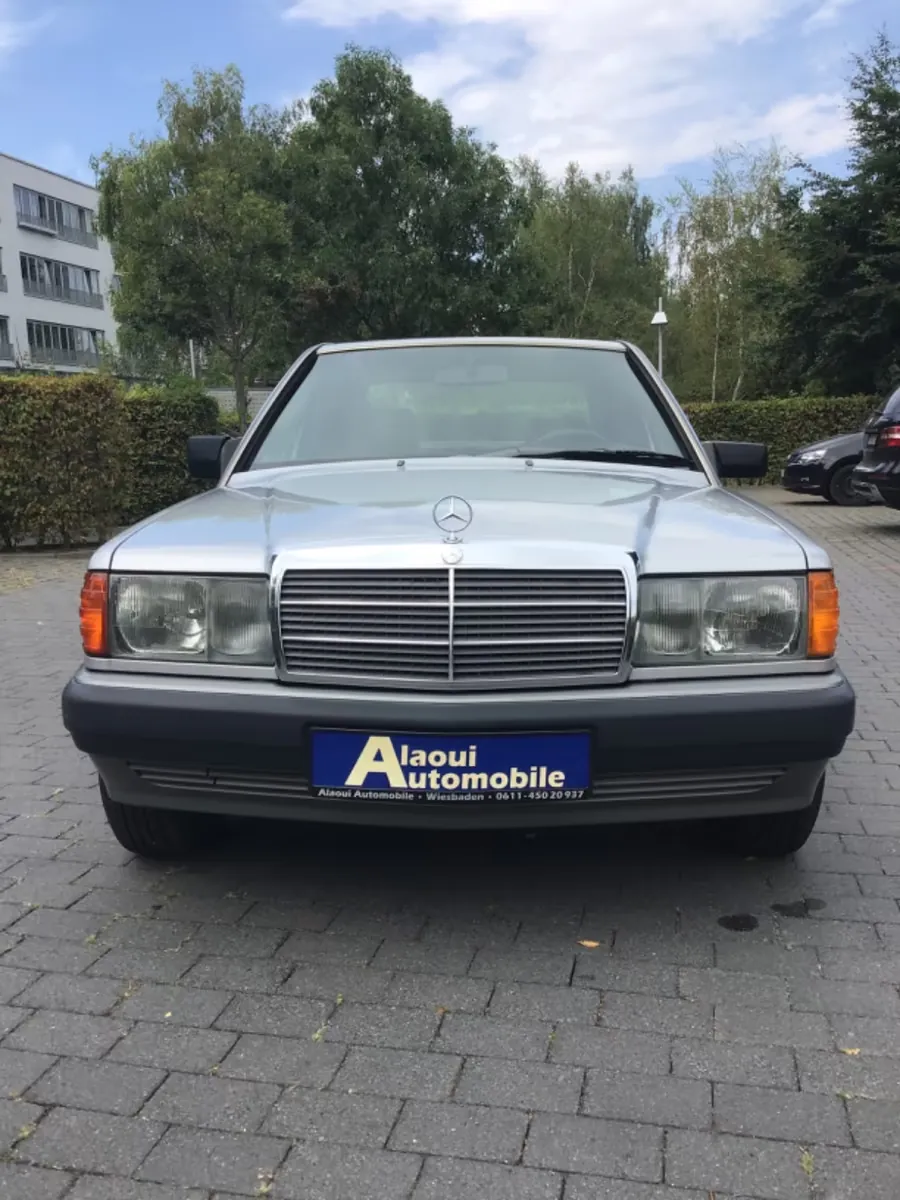 Mercedes-Benz 190