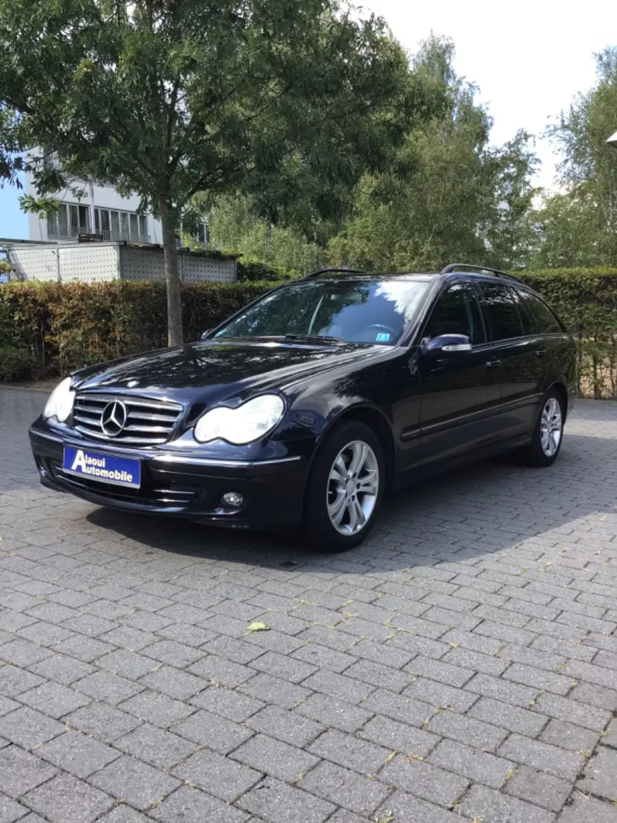 Mercedes-Benz C 230