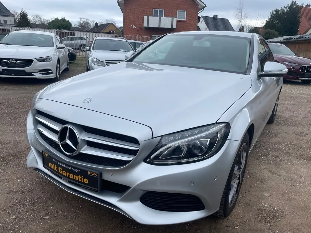 Mercedes-Benz C 220