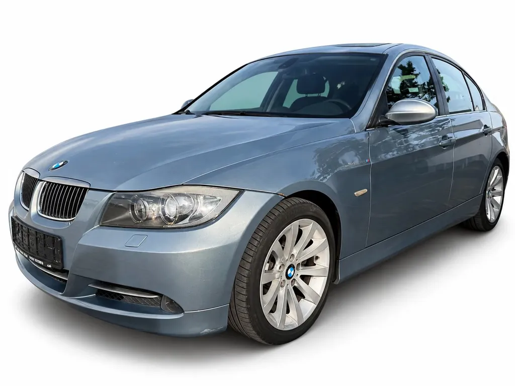 BMW 330