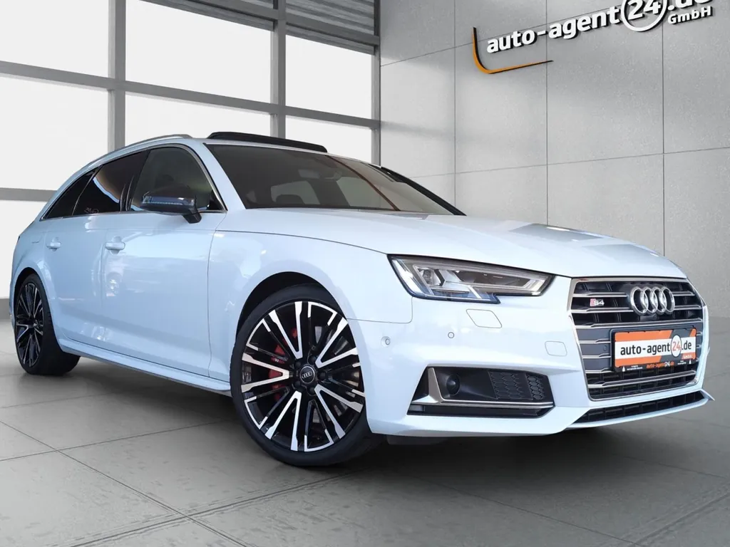 Audi S4