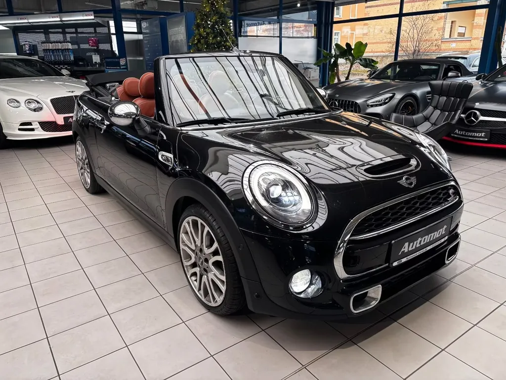 MINI Cooper SD Cabrio