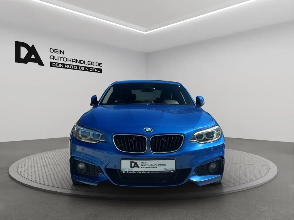 BMW 220