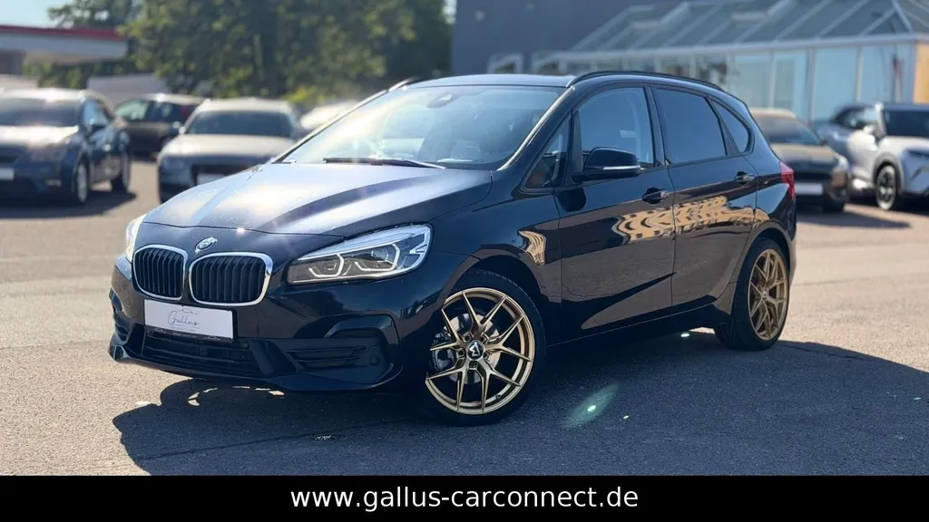 BMW 218