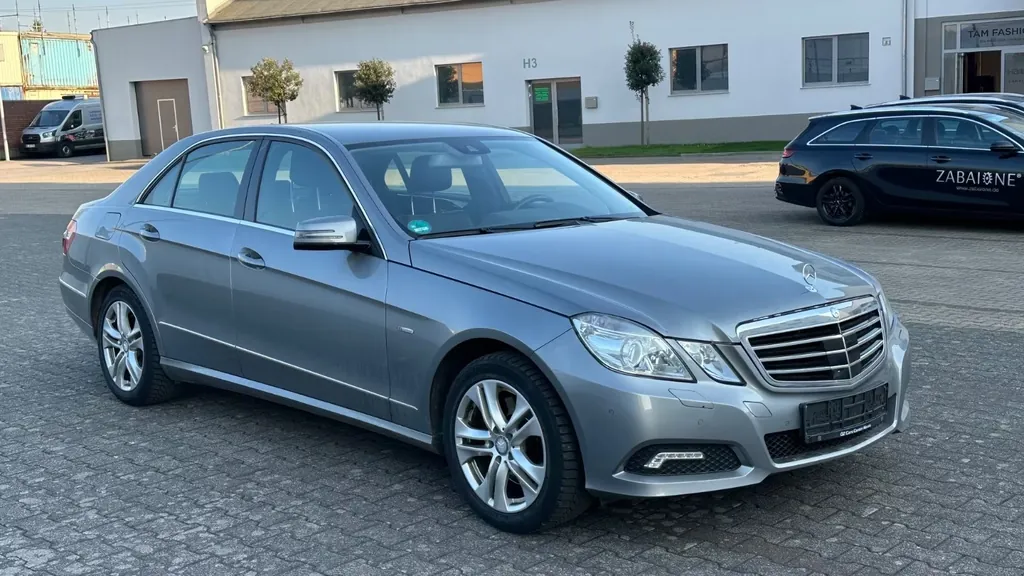 Mercedes-Benz E 350