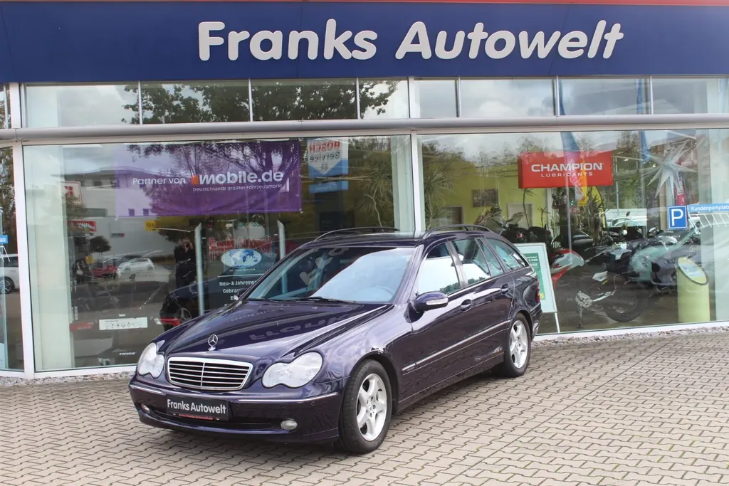 Mercedes-Benz C 220
